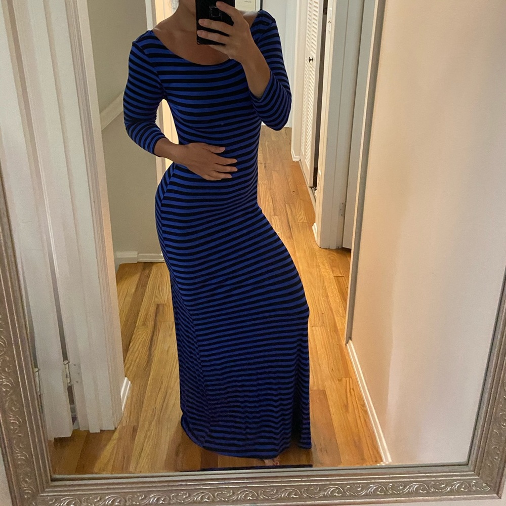 Body hugging maxi dress
